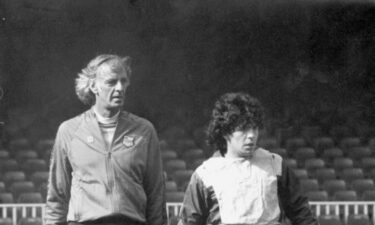 Slika od Argentina zavijena u crno; preminuo je legendarni trener, osvajač SP-a 1978. godine
