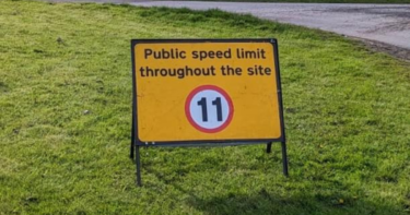 Slika od Britance zbunilo neobično ograničenje brzine: “Pokazalo se da djeluje”