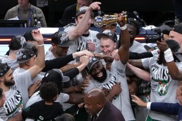 Slika od Celticsi pomeli Indianu i plasirali se u veliko NBA finale: James se poklonio novom junaku; ‘Samo nastavi tako’