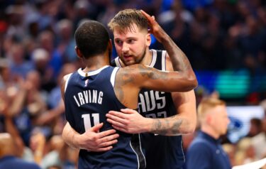 Slika od Čudesni Luka Dončić i Kyrie Irving odveli Mavse u finale NBA lige i upisali se u povijest