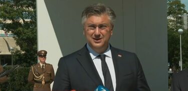Slika od Dan državnosti u Hrvatskoj, Plenković oštro po Milanoviću i ljevici: ‘To je prijezir, njih tu nema’