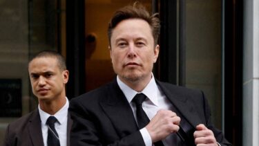 Slika od Elon Musk dolazi u Indoneziju: Lansirat će svoj Starlink…