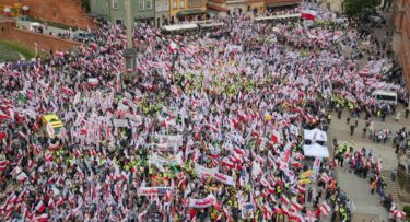 Slika od FOTO Veliki prosvjed poljoprivrednika i desničara u Poljskoj: Dalje sa zelenim planom