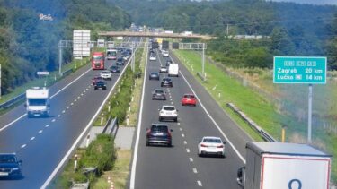 Slika od HAK: Prepreka je na autocesti A1, vozi se jednim trakom