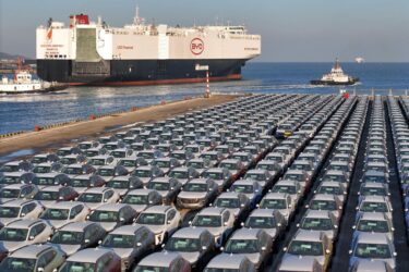 Slika od Jeftini kineski automobili u lukama EU-a mjesecima čekaju kupce. Više je razloga zašto ih ne nalaze