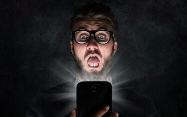 Slika od Korisnici iPhonea u šoku: Na telefonima im se ponovno pojavljuju izbrisane intimne fotografije