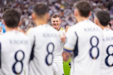 Slika od Kroos odigrao posljednju utakmicu za Real: Modrić i ekipa mu priredili emotivan oproštaj