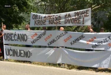 Slika od Mještani prosvjeduju zbog novog mosta preko Cetine. Nastat će gužve na cesti koja nema nogostupa