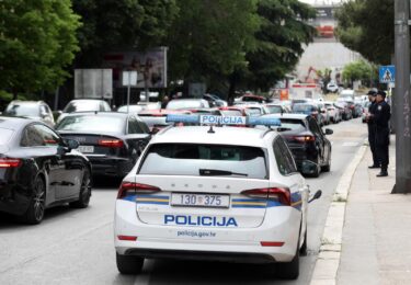 Slika od Mladić (22) vozio bez vozačke i bez prometne, ide u zatvor na 15 dana