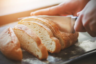 Slika od Najsočniji kruh od samo četiri sastojka: ‘Ne treba ga mijesiti, a mekan je kao pamuk’