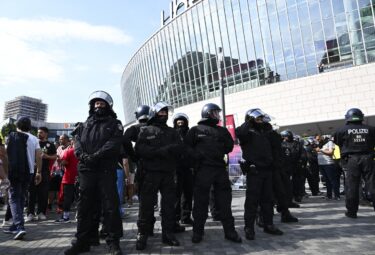 Slika od Njemačka policija zakazala uoči EURO-a: Turski huligani probili osiguranje i napali grčke navijače