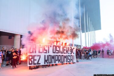 Slika od Osijek objavio fotografije s Kohortinog okupljanja i na portugalskom podržao Bota