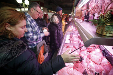 Slika od Ovih pet vrsta mesa ne bi trebalo kupovati u trgovini: Mesari otkrili na što paziti