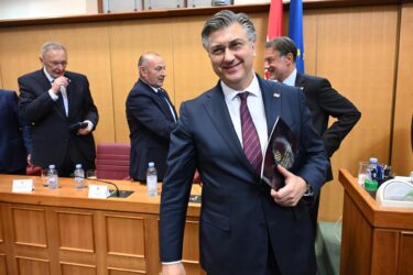 Slika od Plenković u Sabor dostavio popis novih ministara: Iz redova HDZ-a samo jedno novo lice