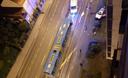 Slika od Prometni kaos u Dubravi: Sudarila se dva auta, jedan završio na tračnicama, drugi u grmlju