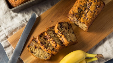 Slika od Recept za kruh od banane s čokoladom odličan je način da iskoristite zrele banane