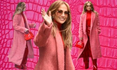Slika od Roza i crvena savršen su spoj, što je stajlingom dokazala Jennifer Lopez