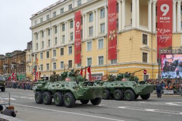 Slika od Rusi na Crvenom trgu pokazali kakvo moćno oružje imaju. Putin prozvao zapadne elite