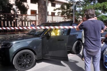 Slika od Suprug talijanske europarlamentarke pronađen mrtav u autu. Imao je traku oko vrata
