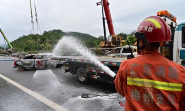 Slika od U urušavanju dijela autoceste u Kini poginulo 19 ljudi