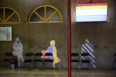 Slika od Učenici Škole primijenjene umjetnosti i dizajna svojim su radovima uljepšali i osvježili čekaonicu Autobusnog kolodvora Zadar, pogledajte…