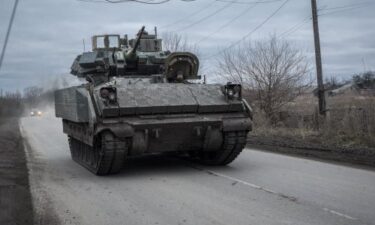 Slika od Ukrajinci se pohvalili pogotkom s kilometar i pol: Bradley – uništavač tenkova