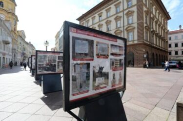 Slika od Uoči Dana oslobođenja, na Korzu otvorena izložba fotografija riječkih antifašističkih spomenika