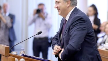 Slika od UŽIVO Plenković daje izjave nakon što su izglasali Vladu