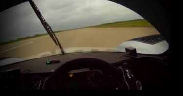Slika od VIDEO Ovako izgleda kad netko vozi Mercedes od 1000 konja na praznoj pisti