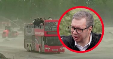 Slika od VIDEO Ushićeni Vučić obilazio gradilište: “Kao pustinja!” Bus se zaglavio u pijesku