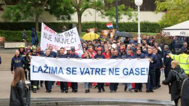 Slika od VIDEO Vatrogasci prosvjedovali u Zagrebu: Želimo da nas uvaže i da napokon riješimo probleme