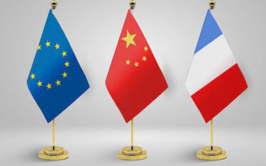 Slika od Xi Jinping jutros održao trilateralan sastanak s čelnicima Francuske i EU-a