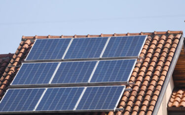 Slika od Zagrepčanima bitno olakšana gradnja sunčanih elektrana, u nekoliko klikova do cijene i ušteda