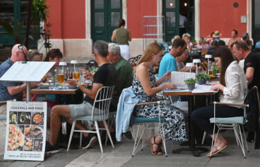 Slika od Austrijanac zgrožen cijenom večere na hrvatskom otoku: ‘Više se ne možete počastiti’