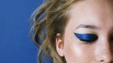 Slika od Blue beauty novi je trend u šminkanju i svaki look podiže na višu razinu