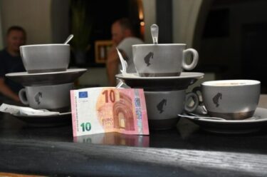 Slika od Dobre vijesti za kavopije? Poduzetnici traže ukidanje poreza na kavu: “U Sloveniji je porez tri puta manji!”