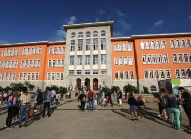 Slika od Grad Rijeka i ove godine dijeli poklon-bonove učenicima osnovnih škola, evo svih detalja