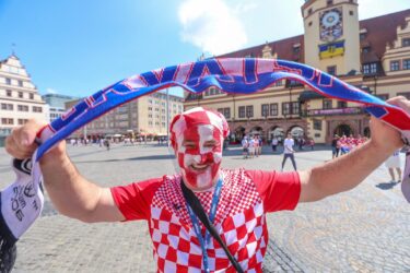 Slika od Hrvatski navijači od jutra zagospodarili ulicama, zagrijava se atmosfera u Leipzigu
