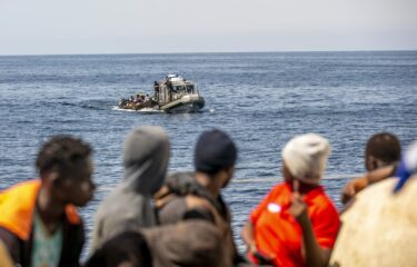 Slika od Italija našla još 14 tijela nakon brodoloma migranata. Poginulo najmanje 34 ljudi