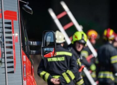 Slika od Lički vatrogasci dobili regres od jednog eura, zapovjednik pred ostavkom. Vatrogasac: ‘Svašta sam doživio, ali…’