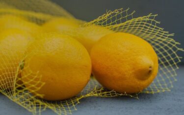 Slika od Limun i limeta gotovo upola jeftiniji. U EU pale cijene niza proizvoda