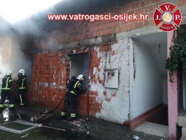 Slika od Strašna eksplozija rastvorila kuću kod Osijeka: Vlasnik prevezen u bolnicu