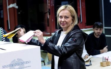 Slika od Talijanska premijerka vodi u anketama dok izbori za EP ulaze u treći dan