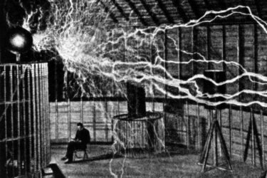 Slika od Tesla tvrdio da je dobio ‘inteligentnu’ poruku iz svemira: ‘Oni su godinama u kontaktu s nama’