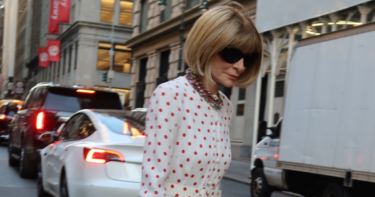 Slika od Anna Wintour zna da ovaj klasični uzorak nikada neće izaći iz mode