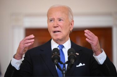 Slika od Biden oštro kritizirao Vrhovni sud: ‘U Americi nema kraljeva. Odluka o Trumpu to iz temelja mijenja‘