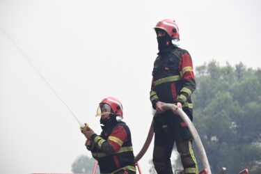 Slika od Dim iz obiteljske kuće na Baldekinu ‘probudio‘ šibenske vatrogasce: ‘Pregledom objekta nije pronađena požarna opasnost‘