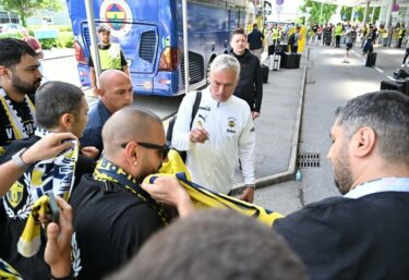 Slika od Dok Hajduk čeka Džeku, on s Mourinhom uživa i u austrijskom spa centru, dvore ih čak četiri kuhara…