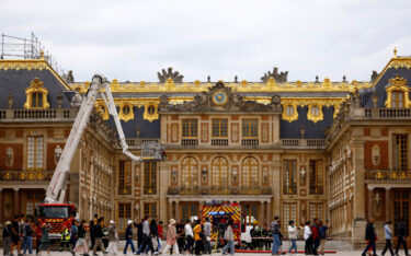 Slika od Evakuirana palača Versailles: ‘Izbjegavajte to područje’