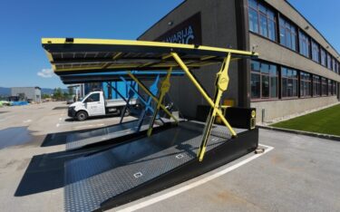Slika od FOTO: Hrvatska inovacija SoltiQ. Razvijena dvostruko jača mobilna solarna punionica električnih vozila